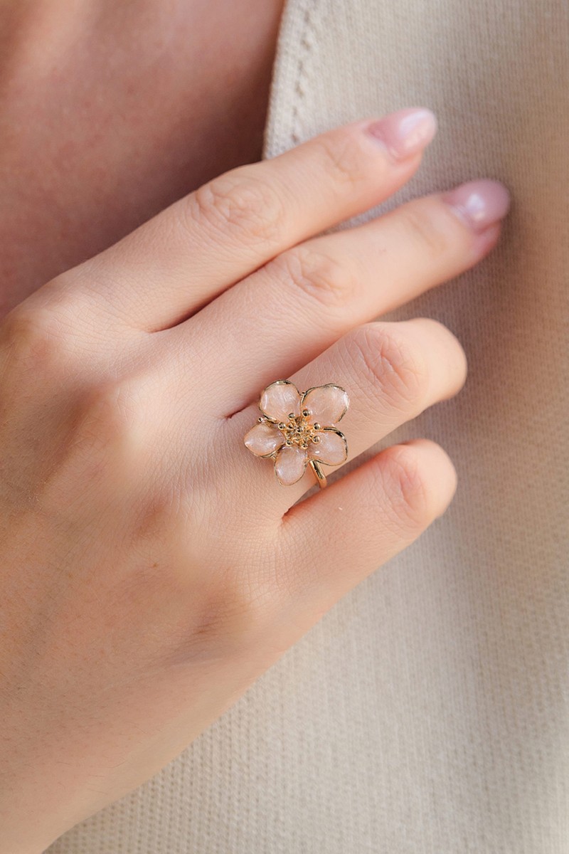 Aurrari Gold Ayarlanabilir Sakura Çiçeği Yüzük