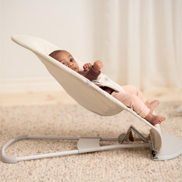 BabyBjörn BabyBjörn Balance Soft Ana Kucağı Bej Renk Kompakt 0-13 kg Taşıma Kapasitesi ile Yumuşak — 6. ürün görseli