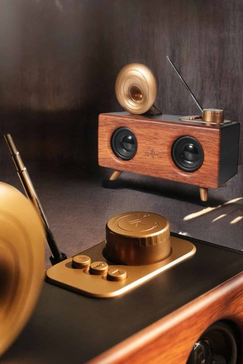 Belirtilmemiş Belirtilmemiş Nostaljik Görünümlü Bluetooth Bağlantılı Speaker — 2. ürün görseli