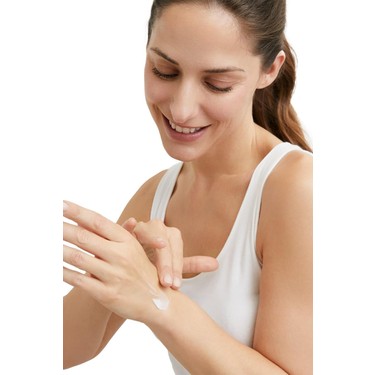 Eucerin Eucerin Urea Repair 75 ml Nemlendirici El Kremi Kuru ve Sert Ellere Özel Yoğun — 3. ürün görseli