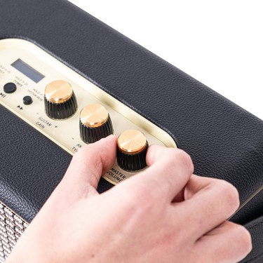 Kozmos Kozmos Blaze-30BK 30W Uygulama ile Kontrol Edilebilen Elektro Gitar Amfisi ve Bluetooth — 4. ürün görseli