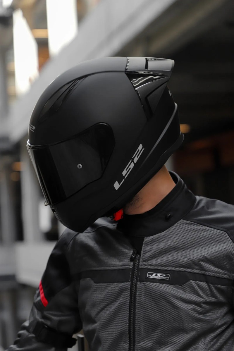 LS2 LS2 Rapıd 2 Race Mat Siyah Kask XL Beden Yüksek Darbe Direnci ile Güvenli Sürüş İçin Tasarlandı — 3. ürün görseli