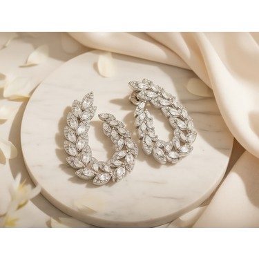 Merano Design Merano Design Kadınlar İçinBaşak Küpe Gümüş Renk Crystal Beyaz Taşlı Zarif — 2. ürün görseli