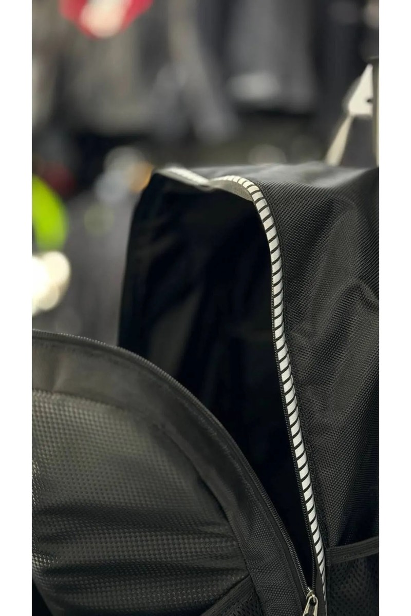 Motobros Motobros Su Geçirmez Karbon Desenli Deri Motosiklet Sırt Çantası – Reflektörlü, Kask Bölmeli, Günlük ve Seyahat İçin — 3. ürün görseli