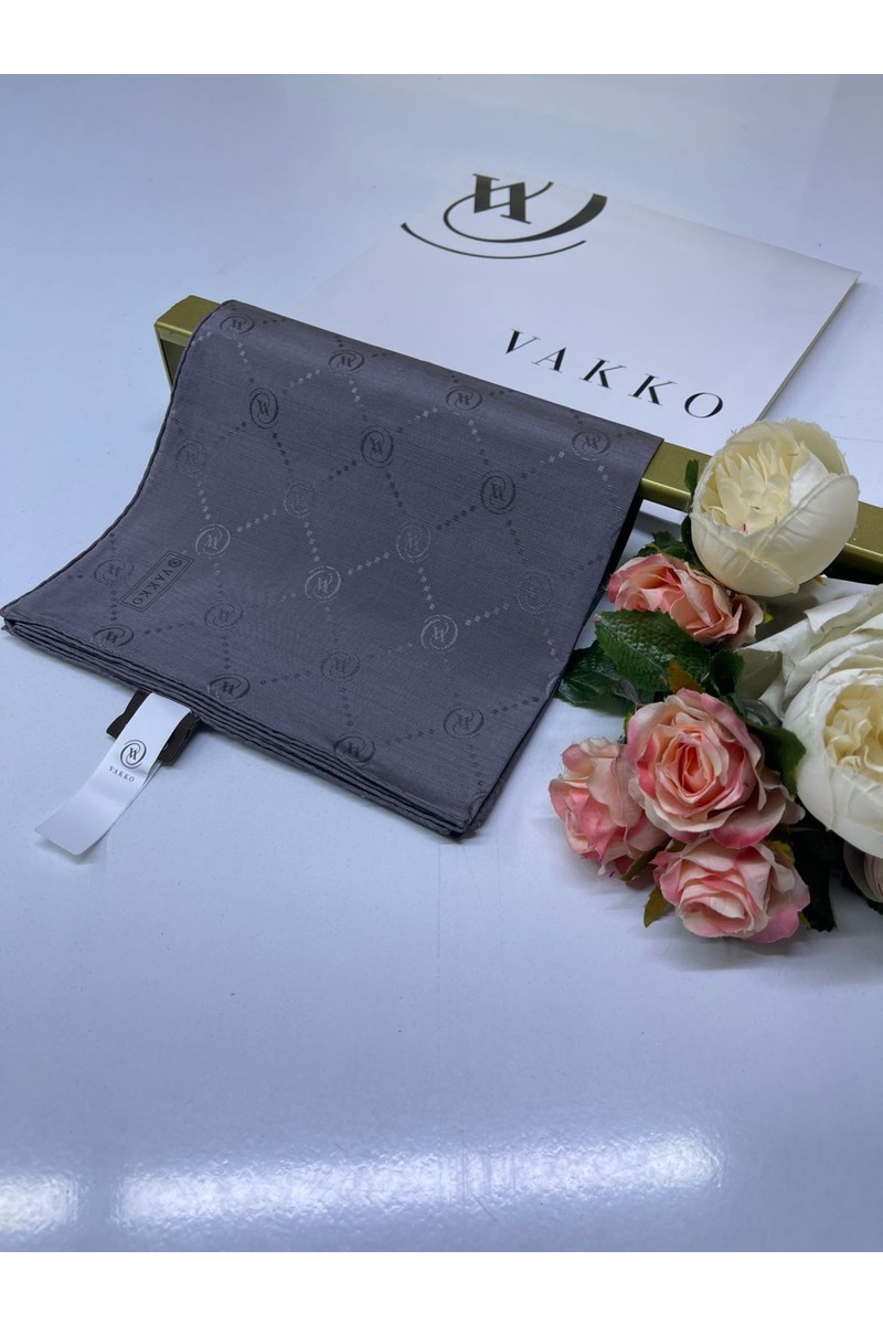 Vakko Vakko Eşarp Koyu Gri Zarif Tasarım 90 x 90 cm %60 İpek %40 Pamuk ile Her Mevsim Kullanım fiyatı ve görseli